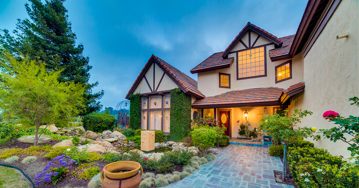 Modern apartment adjacent to eco park